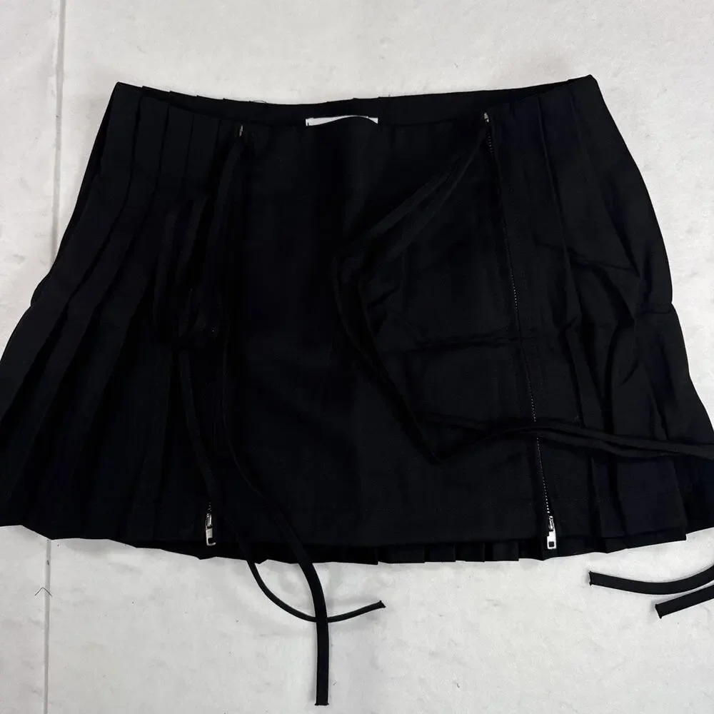 Chu Sau Beauty Skorts Women’s Size M Black Pleated Mini skirt Schoolgirl Style